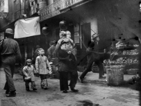 100年前的旧金山华人，他们用头上的辫子思念家乡