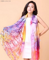 夏天真丝印花衣服怎么穿好看
