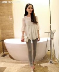 黑白灰如何穿出小清新