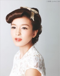 春季新娘适合什么造型