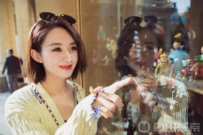 赵丽颖为何总是被嘲笑？ 只因做了这些事情？