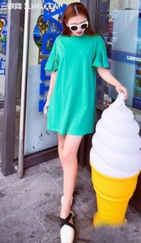 初秋糖果色衣服怎么穿好看