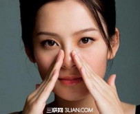 预防女人脸部最易衰老的部位