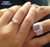 和老婆的情侣钻戒，说多了都是泪啊