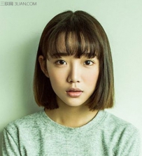 2016女生清爽内扣波波头发型