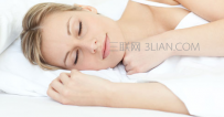 女性睡觉打鼾是怎么回事
