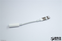 Lightning EarPods耳机、转换头拆解