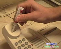 万能胶，陷害同事