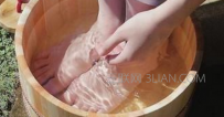 泡脚用白醋还是陈醋好