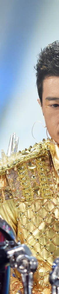 视频: 百度CEO李彦宏2014年会表演现场版 帅呆了