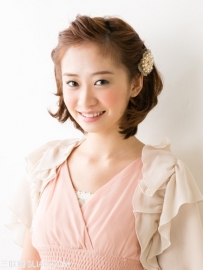 日系甜美短发新娘发型