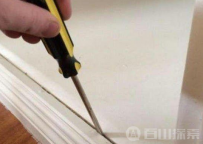 意外发现家里有暗格 意想不到