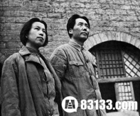 毛泽东告诫江青：党是无产阶级党 不是夫妻党