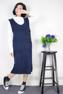 背心裙长裙内搭什么衣服