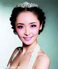 婚纱与发型如何完美搭配