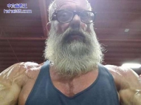真实版龟仙人！瑞典62岁大爷晒劲爆肌肉照