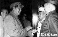 对越自卫反击战：老将许世友如何杯酒选副将？