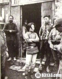 抗战大刀队士兵为什么会对裸身少女集体下跪