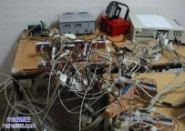 周一上班，看到我的办公桌瞬泪奔