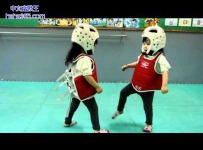 女汉子间的对决
