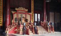 为什么故宫龙椅坐不得？