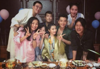 郑凯庆生“睡衣趴直接走起” 美女这么穿的（图）