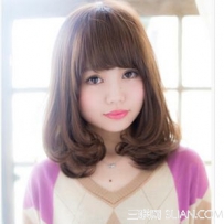 2015圆脸长发烫发发型