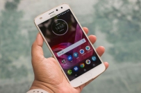 Moto Z2 Play怎么样？外媒评测