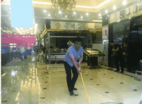 广州珠宝城淹水 广州暴雨“洗劫”珠宝城