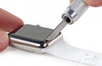 Apple Watch详细维修教程之取出内部电池