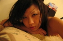 男子发女友不雅照给同学，逼其回心转意