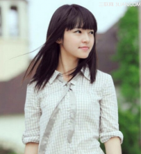 校园风齐肩长发发型超显甜美气质