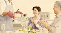 老人饭后要注意什么
