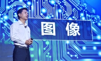 李彦宏：百度大脑为无人驾驶提供运行保障