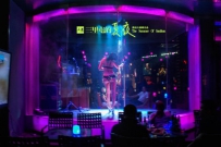三里屯青年的夜生活 男女公然干这事
