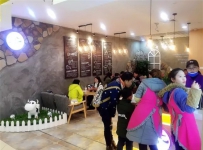 一只酸奶牛想做“茶饮界第一”，有戏吗？