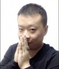 汇丰珠宝老总 给年轻人的爱情安个家