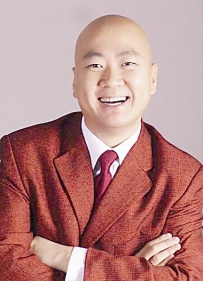 盘点娱乐圈光头大咖，最后一位愣是把自己的前途作没了