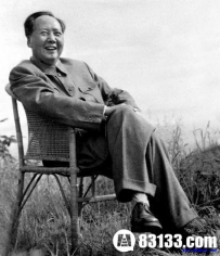 探：1955年授衔前毛泽东提到谁时两眼泪花？