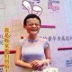 明天，他又该笑了。[憨笑]虽然，他的笑，不倾城，也不倾国，但能让你倾家荡产。
