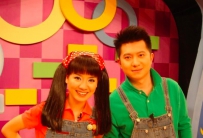 伴随着我们童年的情侣主持人红果果与绿泡泡结婚了！