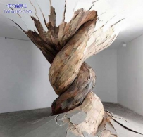 房子是不是盖错地方了