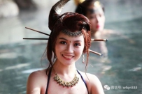 中国版“白雪公主”与十个小太监的淫乱故事