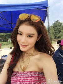 林丹出轨女赵雅琪是“惯犯”！家里名鞋名包堆成山！