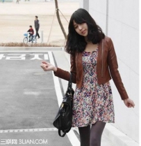 碎花裙子怎么穿好看