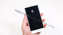 OPPO R11后盖如何打开