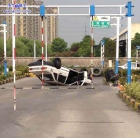 这么多年，终于有人会“倒车”了！